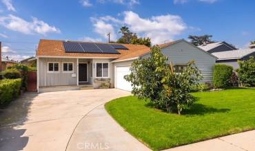 7013 Cantaloupe Avenue, Van Nuys, California 91405, 3 Bedrooms Bedrooms, ,2 BathroomsBathrooms,Residential,Buy,7013 Cantaloupe Avenue,SR24042406