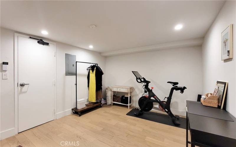 Bonus room can be office or gym