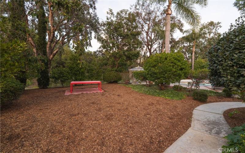 Very private setting, large yard with endless possibilities
