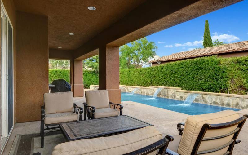 BACK COVERED PATIO TO POOL MLS