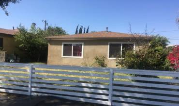 829 E Century Boulevard, Los Angeles, California 90002, 3 Bedrooms Bedrooms, ,Residential Income,Buy,829 E Century Boulevard,RS23132240