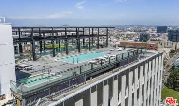 3810 Wilshire Boulevard 912, Los Angeles, California 90010, 2 Bedrooms Bedrooms, ,2 BathroomsBathrooms,Residential,Buy,3810 Wilshire Boulevard 912,24385033