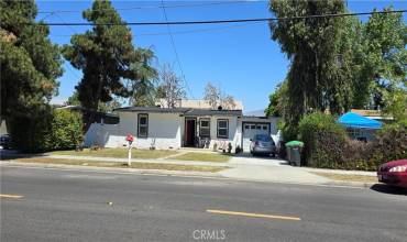 1108 E Mayberry Avenue, Hemet, California 92543, 2 Bedrooms Bedrooms, ,1 BathroomBathrooms,Residential,Buy,1108 E Mayberry Avenue,DW24085490