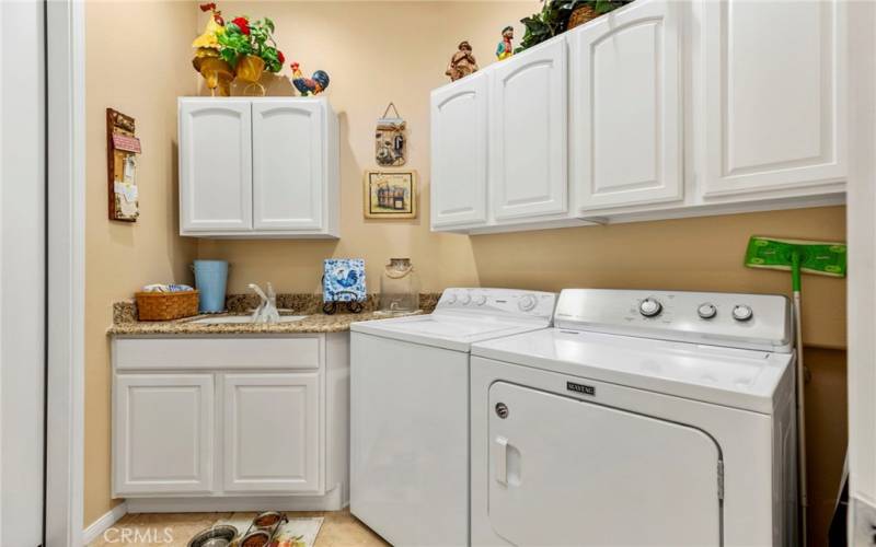 Individual Laundry Room w/Utility sink w/GRANITE