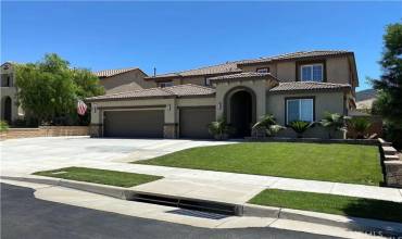7557 Summer Day Dr., Corona, California 92883, 5 Bedrooms Bedrooms, ,4 BathroomsBathrooms,Residential,Buy,7557 Summer Day Dr.,IV24083447