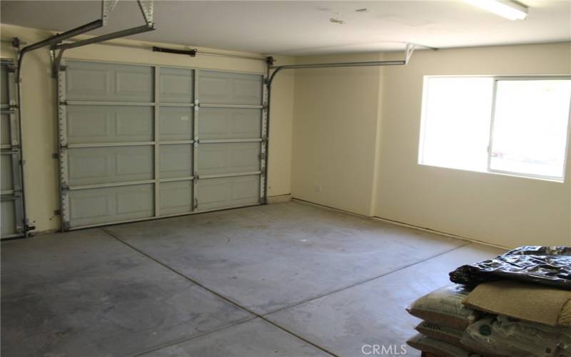 Single garage door