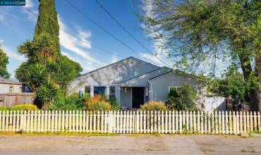 389 Perrymont Ave, San Jose, California 95125, 3 Bedrooms Bedrooms, ,1 BathroomBathrooms,Residential,Buy,389 Perrymont Ave,41057881