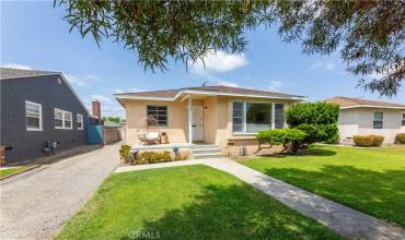 4643 Knoxville Avenue, Lakewood, California 90713, 3 Bedrooms Bedrooms, ,1 BathroomBathrooms,Residential,Buy,4643 Knoxville Avenue,PW24087535