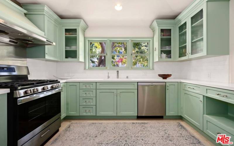 Vintage inspired kitchen