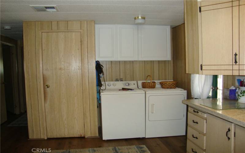 Refrigerator, Stove & Cabinets