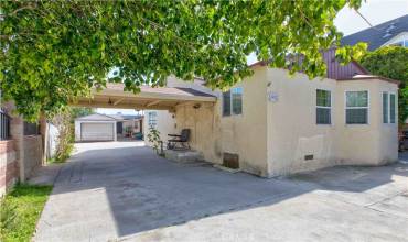 11430 Califa Street, North Hollywood, California 91601, 5 Bedrooms Bedrooms, ,3 BathroomsBathrooms,Residential Income,Buy,11430 Califa Street,GD24088459