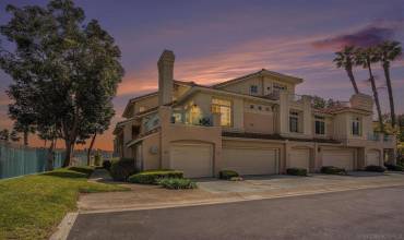 12692 Springbrook Dr D, San Diego, California 92128, 3 Bedrooms Bedrooms, ,2 BathroomsBathrooms,Residential,Buy,12692 Springbrook Dr D,240009804SD