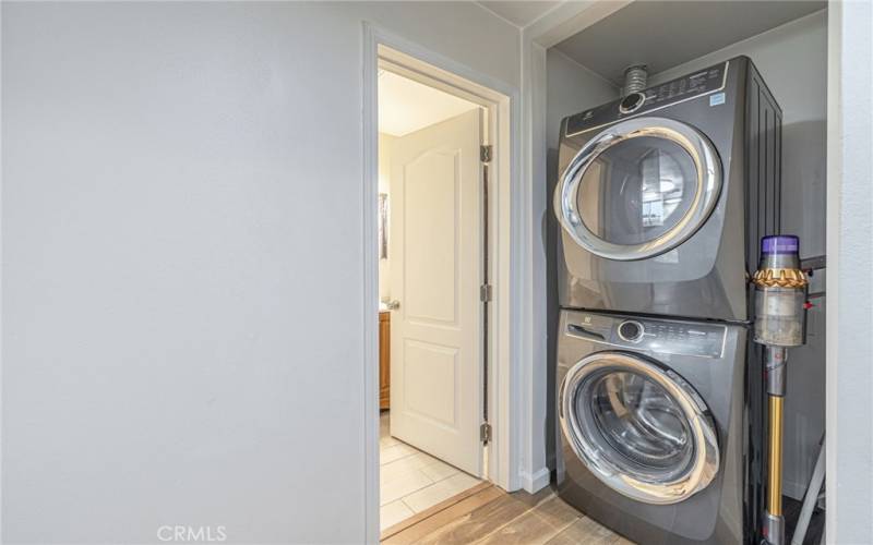 space efficient stackable washer dryer laundry area