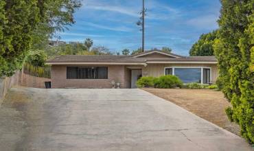 11402 Meadow Creek Rd., El Cajon, California 92020, 3 Bedrooms Bedrooms, ,2 BathroomsBathrooms,Residential,Buy,11402 Meadow Creek Rd.,240009853SD