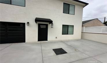 899 N Orchard Drive 101, Burbank, California 91506, 1 Bedroom Bedrooms, ,1 BathroomBathrooms,Residential Lease,Rent,899 N Orchard Drive 101,BB24090419