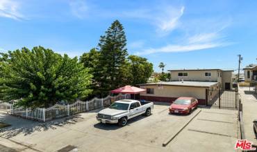840 W 52nd Street, Los Angeles, California 90037, 15 Bedrooms Bedrooms, ,Residential Income,Buy,840 W 52nd Street,24388361