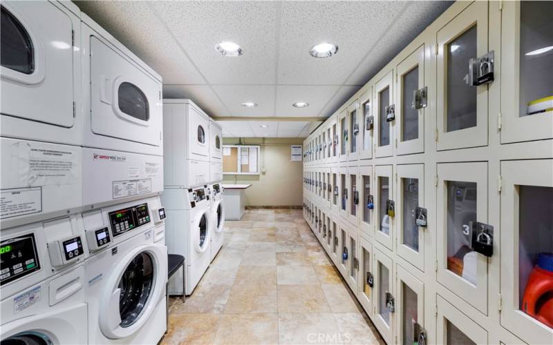 Laundry area with lockers.