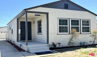 2050 W 104th Street, Los Angeles, California 90047, 3 Bedrooms Bedrooms, ,1 BathroomBathrooms,Residential Lease,Rent,2050 W 104th Street,24388215
