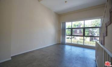 922 W 23Rd Street 204, Los Angeles, California 90007, 2 Bedrooms Bedrooms, ,2 BathroomsBathrooms,Residential Lease,Rent,922 W 23Rd Street 204,24388627