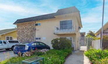 4070 Illinois Street 7, San Diego, California 92104, 2 Bedrooms Bedrooms, ,1 BathroomBathrooms,Residential,Buy,4070 Illinois Street 7,240010030SD