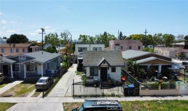 1054 W 58th Place, Los Angeles, California 90044, 8 Bedrooms Bedrooms, ,4 BathroomsBathrooms,Residential Income,Buy,1054 W 58th Place,IV24089749