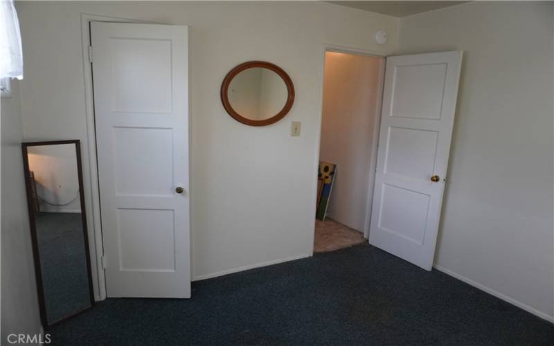 2nd bedroom w/closet and entry