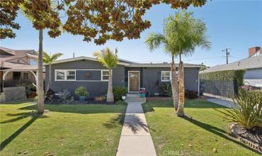 2691 Montair Ave, Long Beach, California 90815, 4 Bedrooms Bedrooms, ,3 BathroomsBathrooms,Residential,Buy,2691 Montair Ave,PW24091897