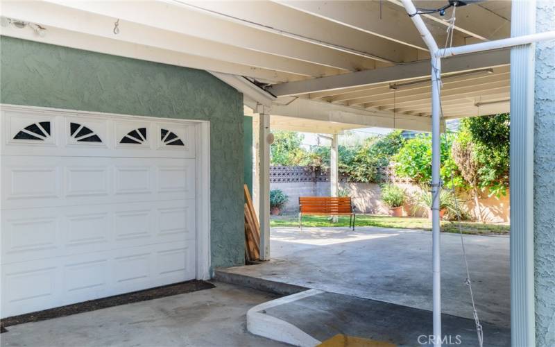 Detached Garage