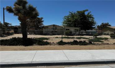 56859 Little League Drive, Yucca Valley, California 92284, 2 Bedrooms Bedrooms, ,2 BathroomsBathrooms,Residential,Buy,56859 Little League Drive,JT24092832