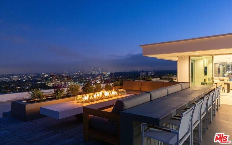 Roof Deck Seating with Fire pit