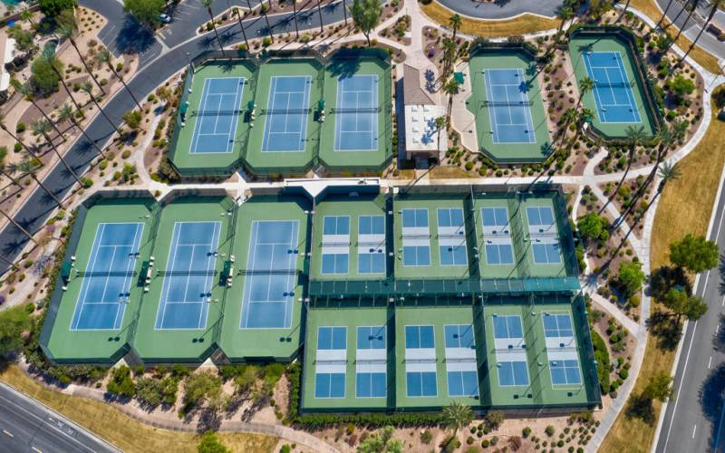 8 Tennis & 12 Pickleball Courts