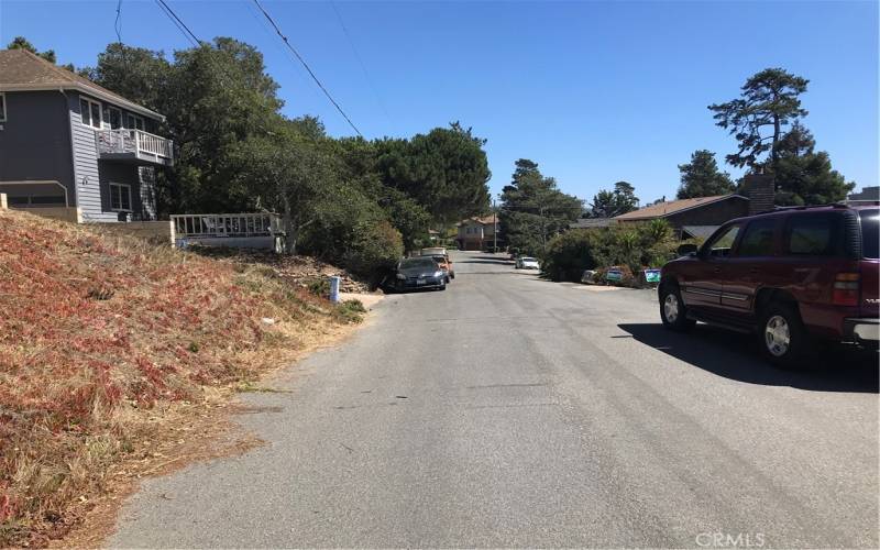 Looking south down Canterbury Ln