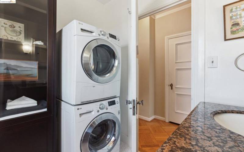 In-Unit Stacked Washer/Dryer