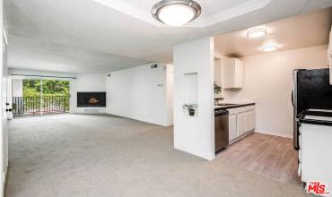 1230 Horn Avenue 629, West Hollywood, California 90069, 1 Bedroom Bedrooms, ,1 BathroomBathrooms,Residential Lease,Rent,1230 Horn Avenue 629,24390585