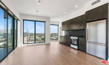 10700 Tabor Street 202, Los Angeles, California 90034, 2 Bedrooms Bedrooms, ,2 BathroomsBathrooms,Residential Lease,Rent,10700 Tabor Street 202,24391019