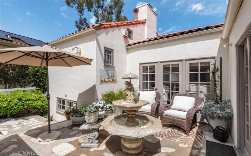 Side Yard Patio