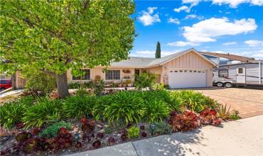 2303 Shergra Place, Simi Valley, California 93063, 3 Bedrooms Bedrooms, ,2 BathroomsBathrooms,Residential,Buy,2303 Shergra Place,SR24095135