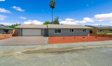 236 Maple St, Suisun City, California 94585-2820, 3 Bedrooms Bedrooms, ,2 BathroomsBathrooms,Residential,Buy,236 Maple St,41059329