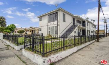 317 W 76th Street, Los Angeles, California 90003, 9 Bedrooms Bedrooms, ,Residential Income,Buy,317 W 76th Street,24391935