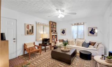 2607 W 36th Street, Los Angeles, California 90018, 1 Bedroom Bedrooms, ,1 BathroomBathrooms,Residential,Buy,2607 W 36th Street,PW24097254