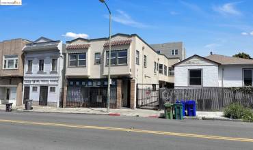 518 E 18Th St, Oakland, California 94606, 2 Bedrooms Bedrooms, ,2 BathroomsBathrooms,Residential Income,Buy,518 E 18Th St,41059727