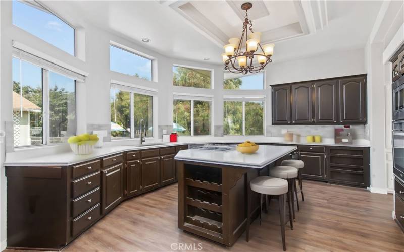 Beautiful, bright kitchen