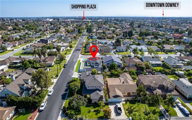 Conveniently located close to shopping and Downtown Downey