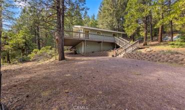 6885 Almanor Lake Estates Drive, Lake Almanor, California 96137, 3 Bedrooms Bedrooms, ,2 BathroomsBathrooms,Residential,Buy,6885 Almanor Lake Estates Drive,MC24098507