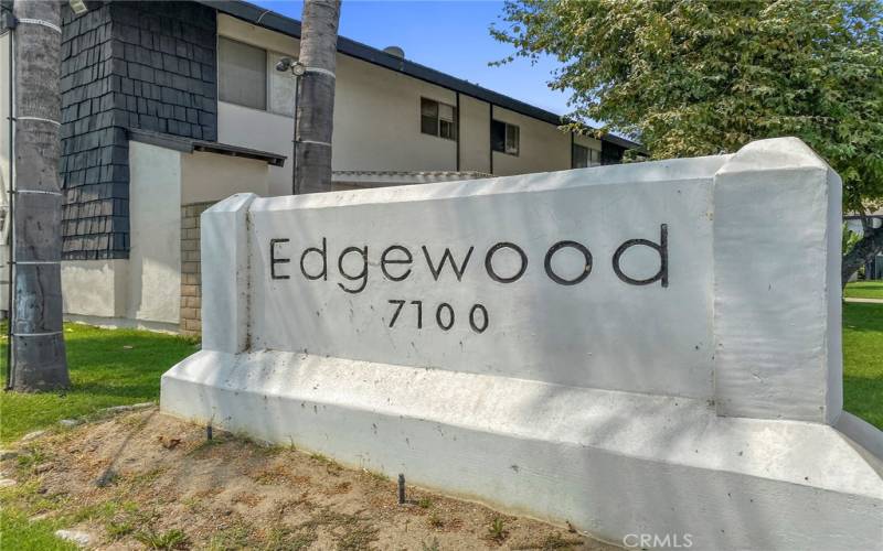 This gated property is part of the well maintained Edgewood community which has many amenities...*Pictures are from previous listing but comments are current.