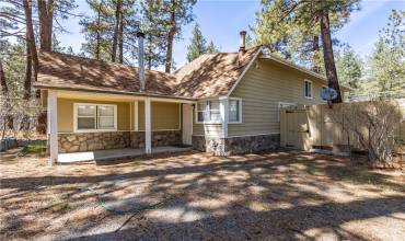 1432 Oriole Road, Wrightwood, California 92397, 4 Bedrooms Bedrooms, ,1 BathroomBathrooms,Residential,Buy,1432 Oriole Road,CV24093869