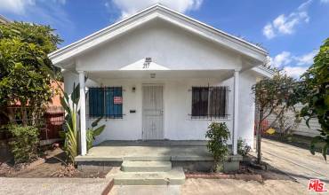 217 W 70th Street, Los Angeles, California 90003, 4 Bedrooms Bedrooms, ,Residential Income,Buy,217 W 70th Street,24392859