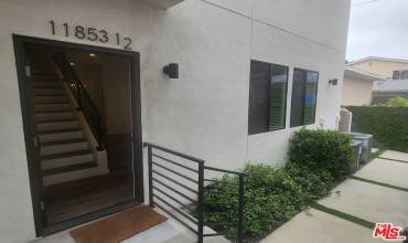 11853 1/2 Dehougne St Street, North Hollywood, California 91605, 3 Bedrooms Bedrooms, ,3 BathroomsBathrooms,Residential Lease,Rent,11853 1/2 Dehougne St Street,24393043