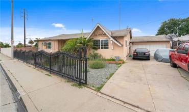 4638 E 53rd Street, Maywood, California 90270, 2 Bedrooms Bedrooms, ,2 BathroomsBathrooms,Residential,Buy,4638 E 53rd Street,RS24013856