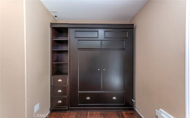 Secondary BR #4 Murphy bed excluded
